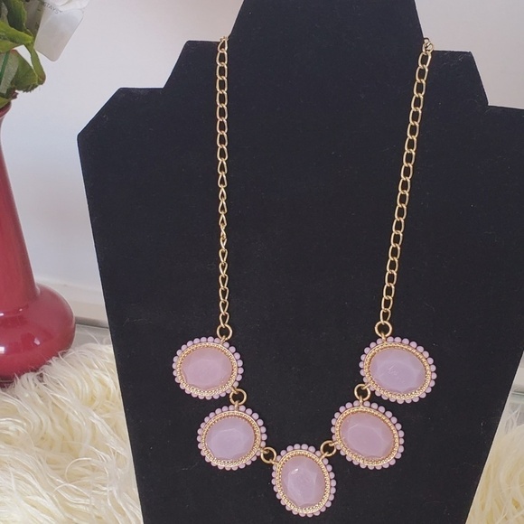 Simulated Pearl & Crystal Collar Necklace 🌴 - Picture 5 of 5